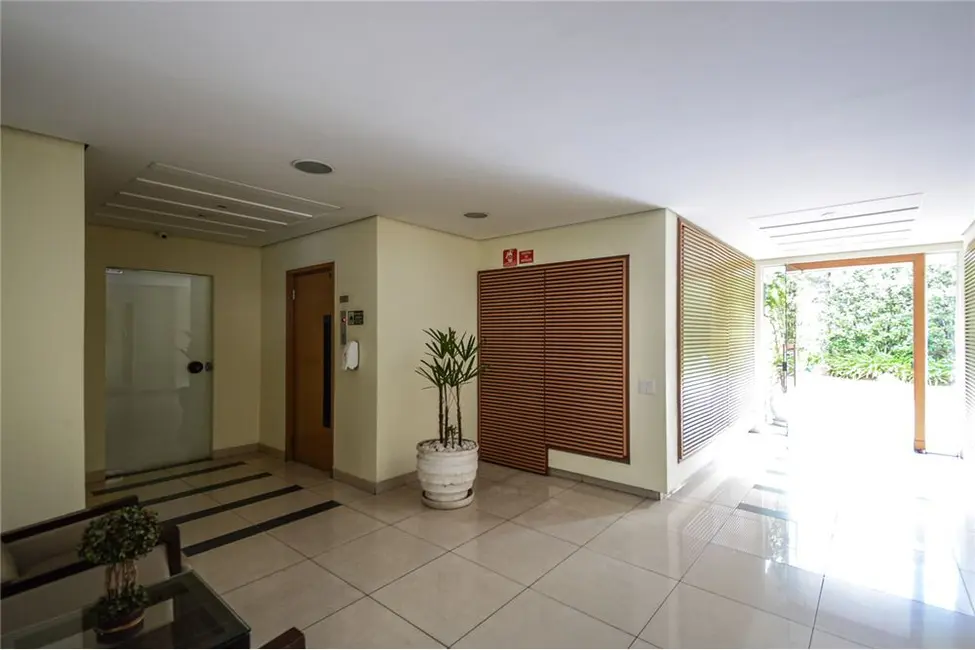 Apartamento com 2 quartos à venda, 63m2 em Moema, São Paulo - SP - imagem 8 Foto 8 de Apartamento com 2 quartos à venda, 63m2 em Moema, São Paulo - SP
