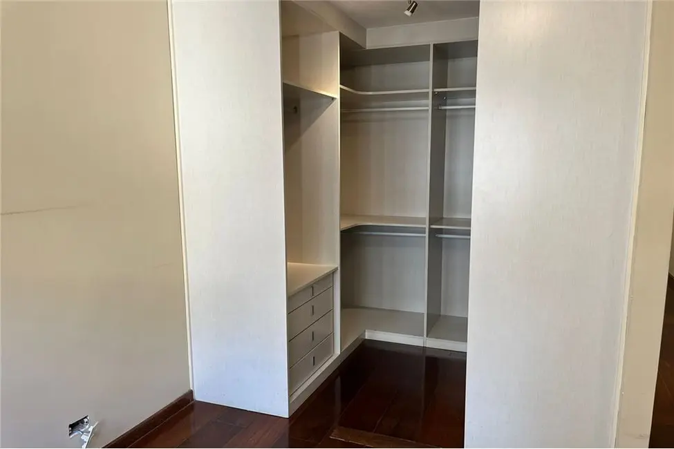 Foto 8 de Apartamento com 4 quartos à venda, 120m2 em Moema, São Paulo - SP