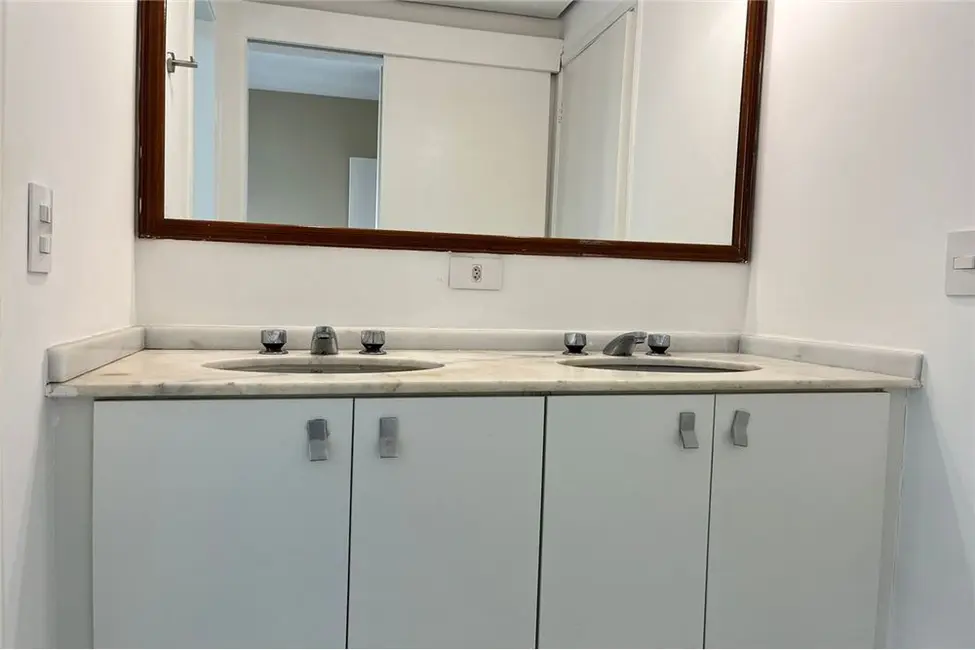 Foto 3 de Apartamento com 4 quartos à venda, 120m2 em Moema, São Paulo - SP