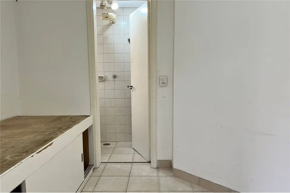 Foto 2 de Apartamento com 4 quartos à venda, 120m2 em Moema, São Paulo - SP