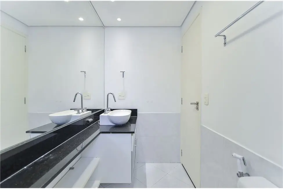 Apartamento com 2 quartos à venda, 55m2 em Moema, São Paulo - SP - imagem 4 Foto 4 de Apartamento com 2 quartos à venda, 55m2 em Moema, São Paulo - SP