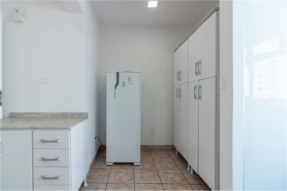 Foto 8 de Apartamento com 2 quartos à venda, 70m2 em Moema, São Paulo - SP