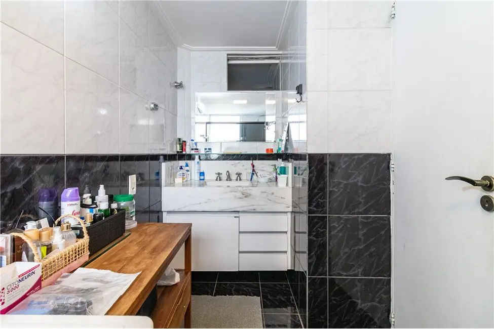 Foto 2 de Apartamento com 2 quartos à venda, 117m2 em Moema, São Paulo - SP