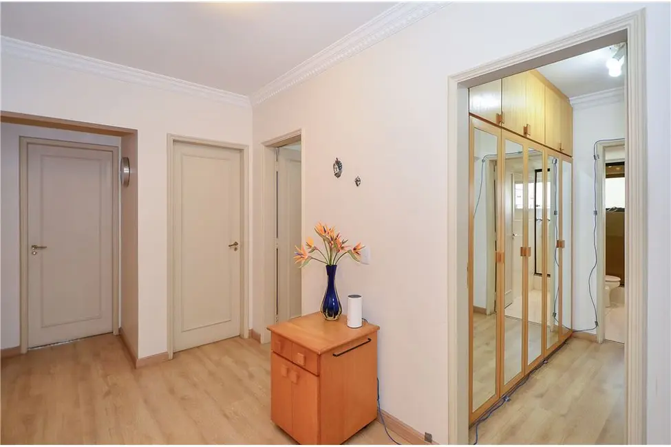 Apartamento com 4 quartos à venda, 359m2 em Vila Mascote, São Paulo - SP - imagem 8 Foto 8 de Apartamento com 4 quartos à venda, 359m2 em Vila Mascote, São Paulo - SP