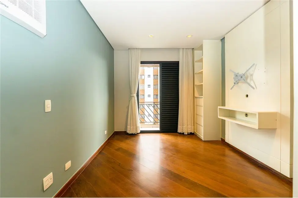 Foto 2 de Apartamento com 4 quartos à venda, 216m2 em Campo Belo, São Paulo - SP