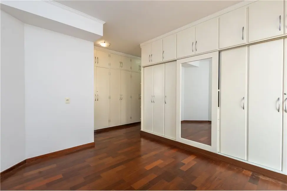Foto 4 de Apartamento com 5 quartos à venda, 242m2 em Campo Belo, São Paulo - SP