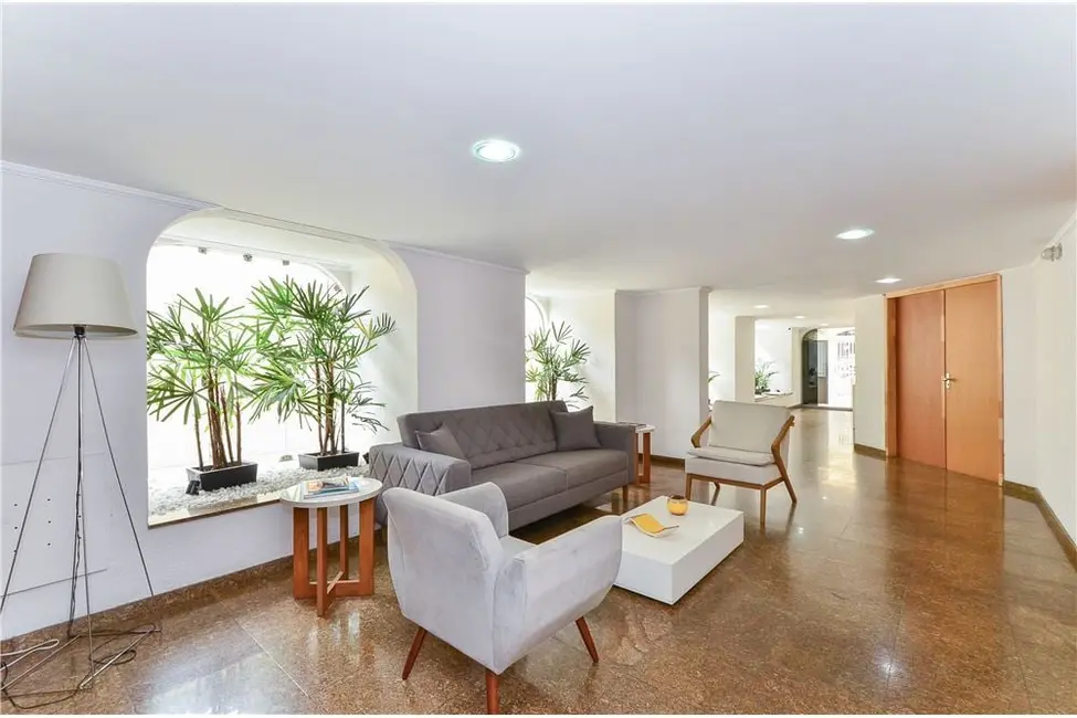 Apartamento com 3 quartos à venda, 120m2 em Vila Mariana, São Paulo - SP - imagem 4 Foto 4 de Apartamento com 3 quartos à venda, 120m2 em Vila Mariana, São Paulo - SP