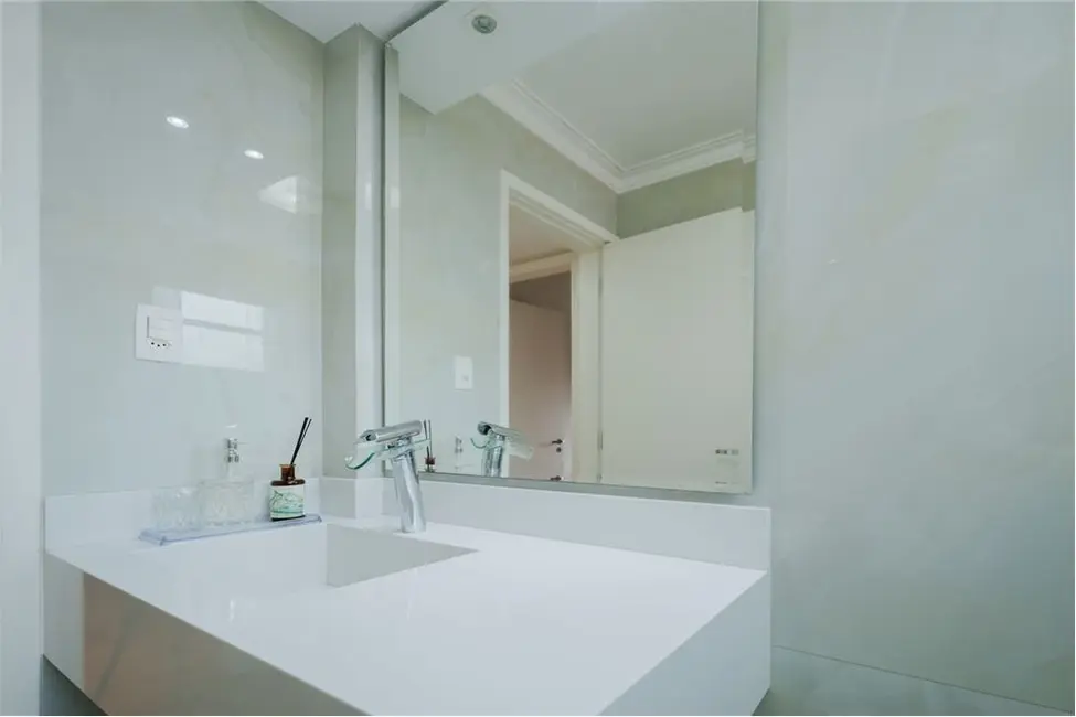 Apartamento com 2 quartos à venda, 69m2 em Vila Mariana, São Paulo - SP - imagem 2 Foto 2 de Apartamento com 2 quartos à venda, 69m2 em Vila Mariana, São Paulo - SP