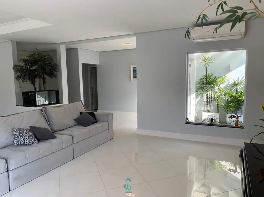 Foto 6 de Casa com 5 quartos à venda, 248m2 em Chácara Monte Alegre, São Paulo - SP