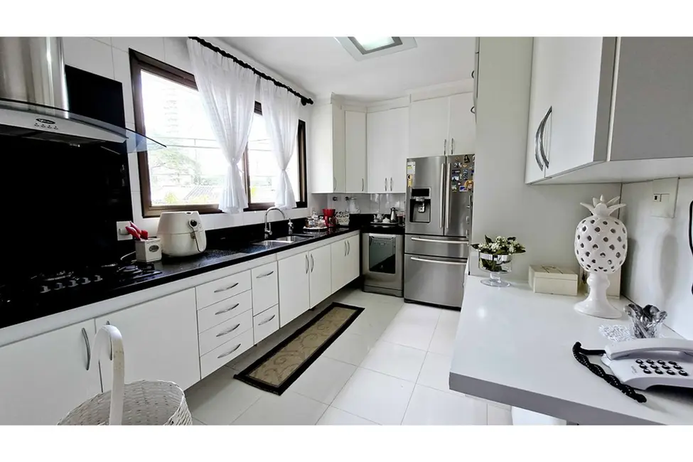 Foto 2 de Apartamento com 4 quartos à venda, 240m2 em Campo Belo, São Paulo - SP