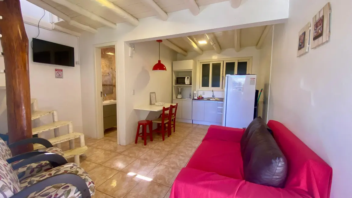 Foto 6 de Pousada com 3 quartos à venda, 230m2 em Garopaba - SC