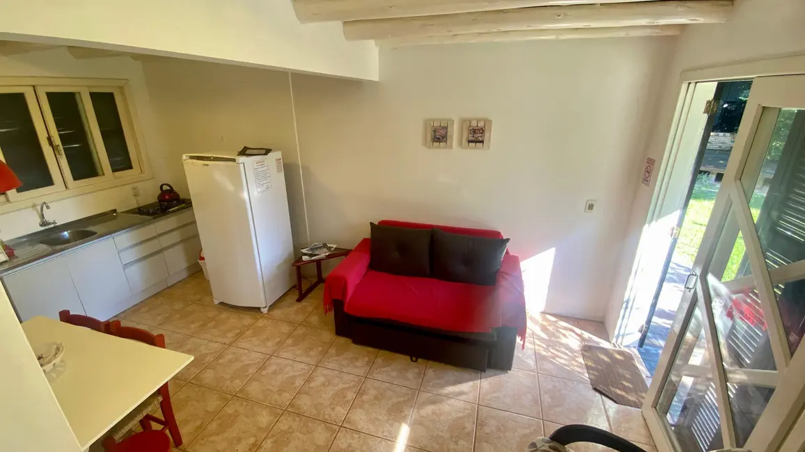 Foto 9 de Pousada com 3 quartos à venda, 230m2 em Garopaba - SC