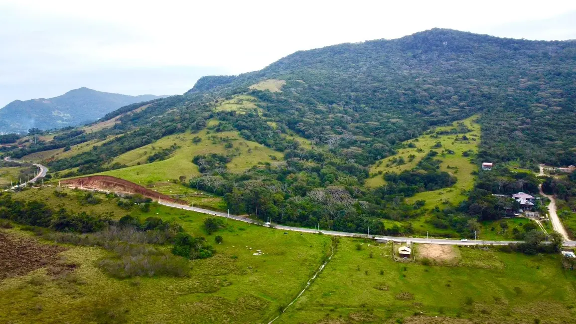 Foto 1 de Terreno / Lote à venda, 50502m2 em Garopaba - SC