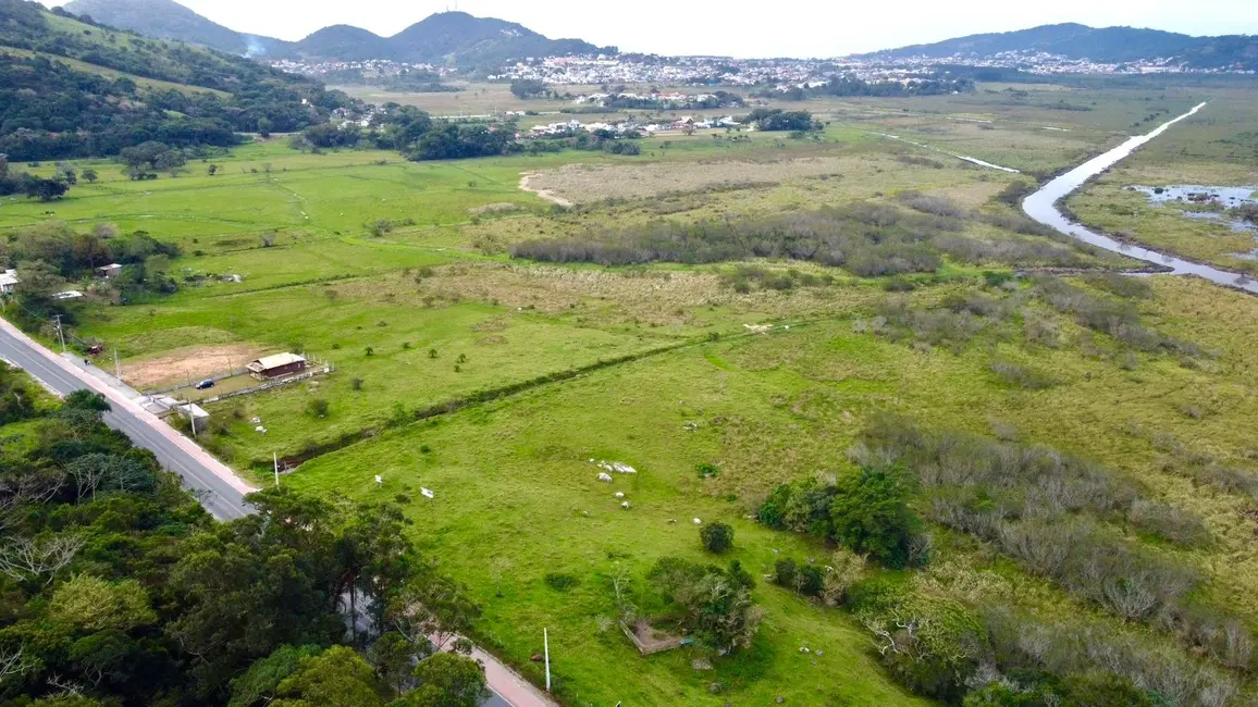 Foto 4 de Terreno / Lote à venda, 50502m2 em Garopaba - SC