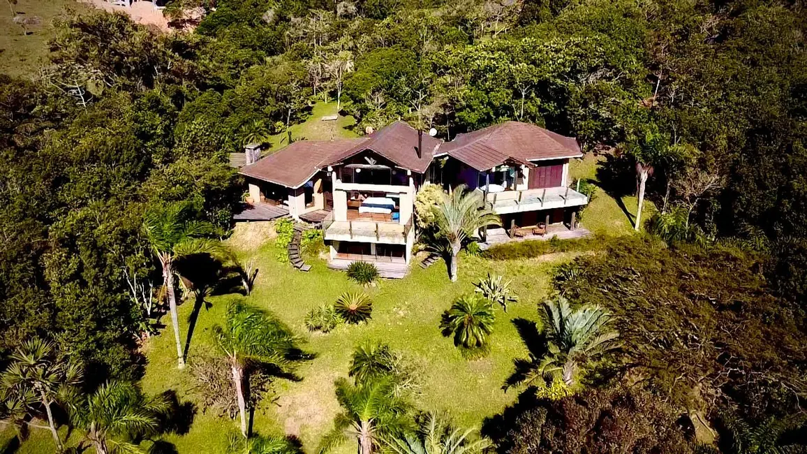 Foto 2 de Casa com 3 quartos à venda, 350m2 em Garopaba - SC