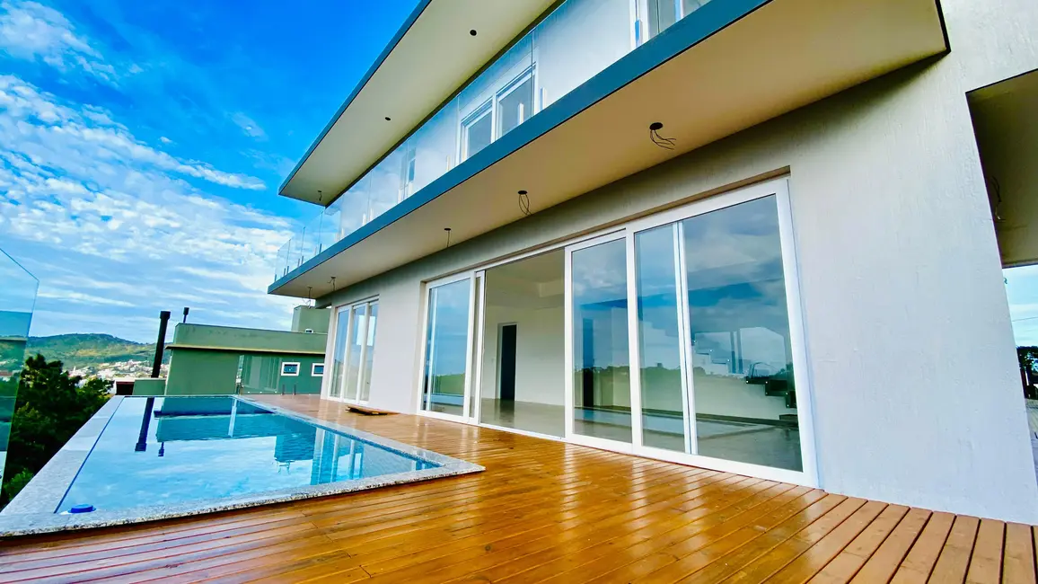 Foto 2 de Casa com 3 quartos à venda, 280m2 em Garopaba - SC