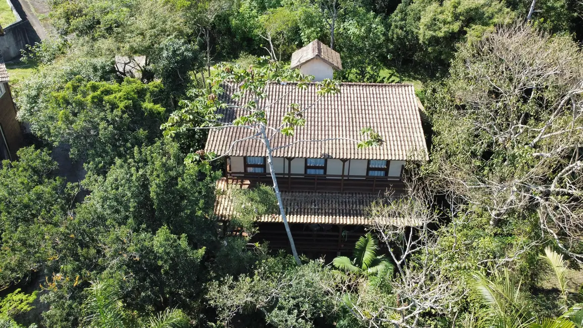 Foto 1 de Casa com 4 quartos à venda, 170m2 em Imbituba - SC