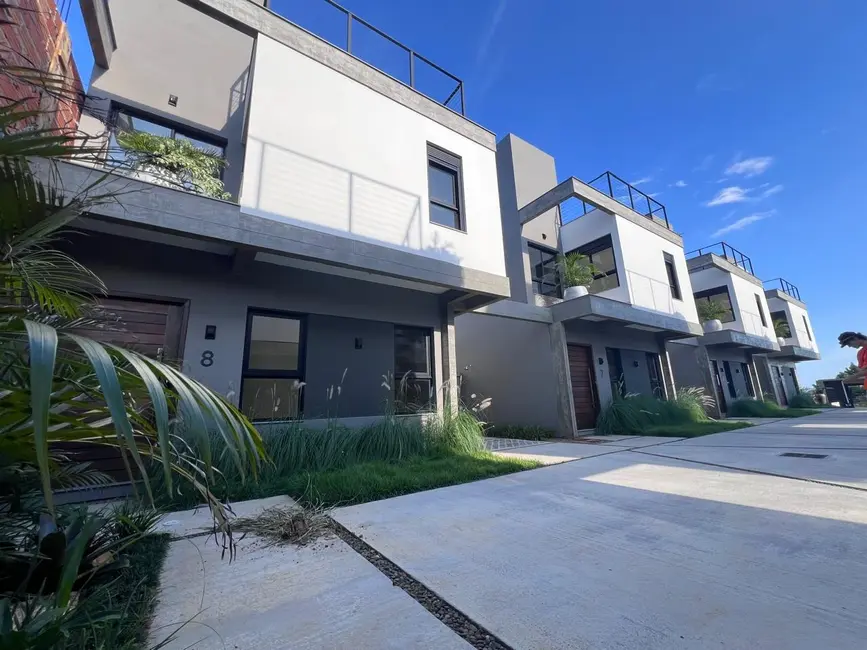 Foto 2 de Casa de Condomínio com 2 quartos à venda, 98m2 em Garopaba - SC