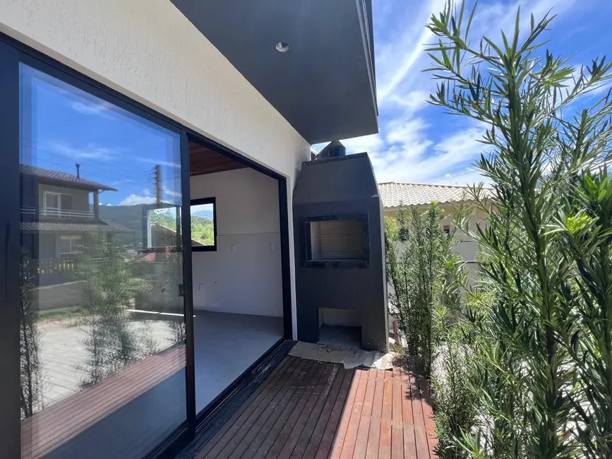 Foto 9 de Casa com 2 quartos à venda, 100m2 em Garopaba - SC