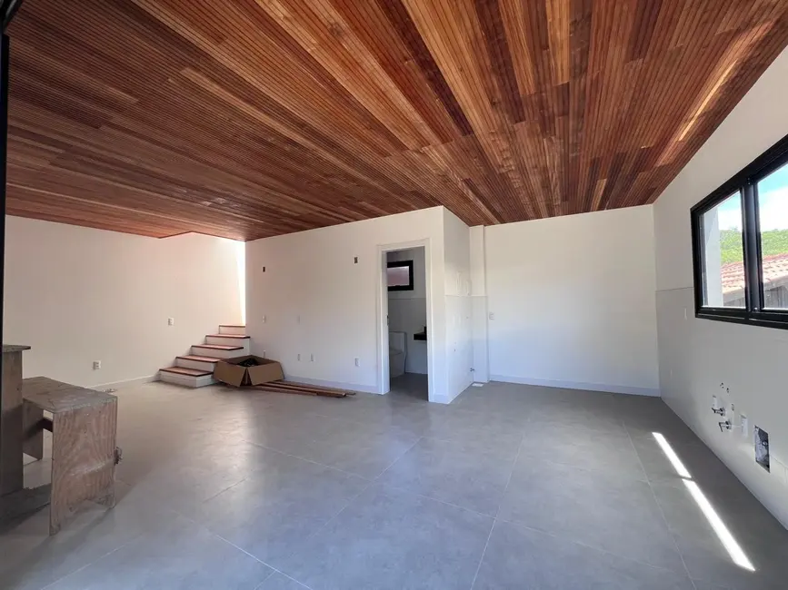 Foto 7 de Casa com 2 quartos à venda, 100m2 em Garopaba - SC