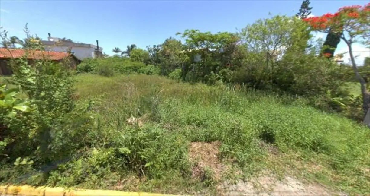 Foto 1 de Terreno / Lote à venda, 530m2 em Garopaba - SC