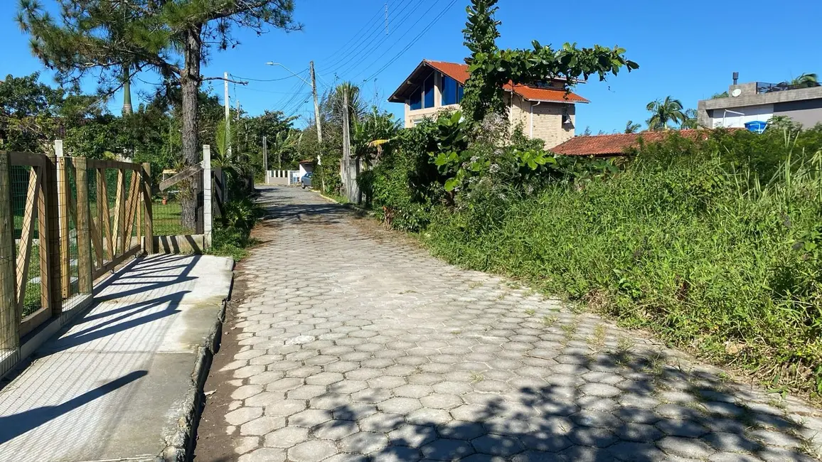 Foto 7 de Terreno / Lote à venda, 530m2 em Garopaba - SC