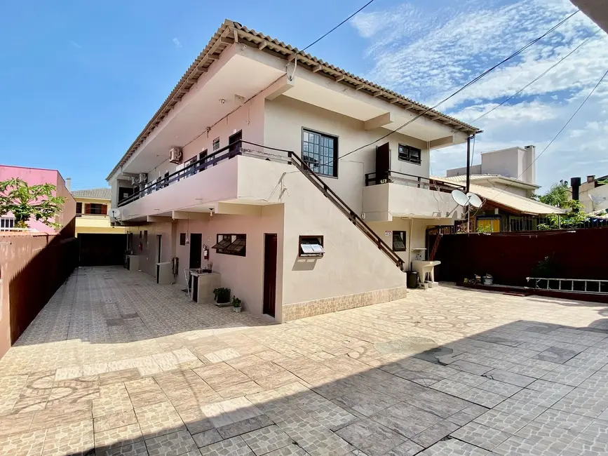 Pousada com 13 quartos à venda, 529m2 em Centro, Garopaba - SC - imagem 3 Foto 3 de Pousada com 13 quartos à venda, 529m2 em Centro, Garopaba - SC
