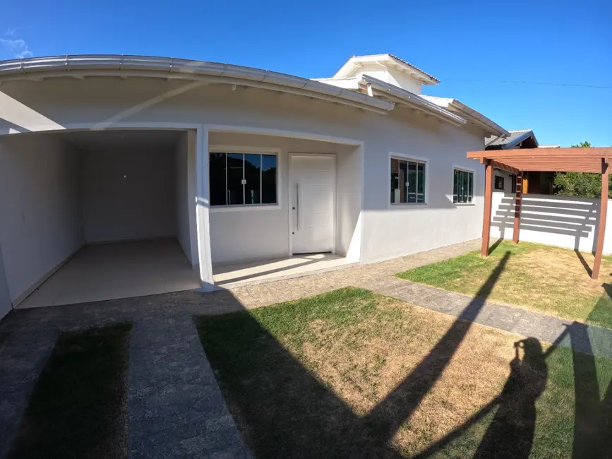 Foto 3 de Casa com 3 quartos à venda, 115m2 em Imbituba - SC
