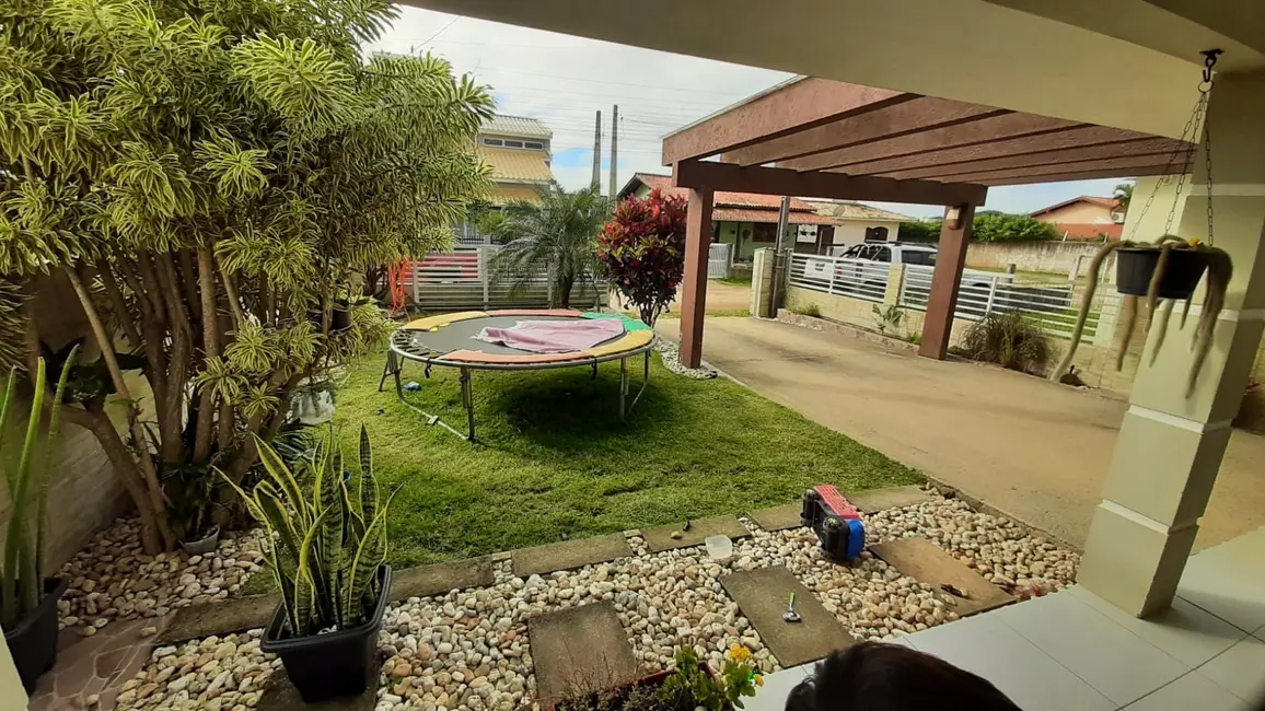 Foto 4 de Casa com 3 quartos à venda, 160m2 em Garopaba - SC