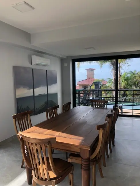 Foto 9 de Casa com 4 quartos à venda, 322m2 em Garopaba - SC
