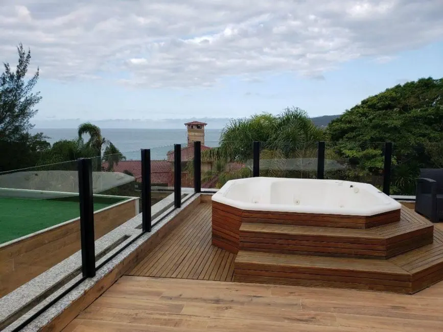Foto 3 de Casa com 4 quartos à venda, 322m2 em Garopaba - SC