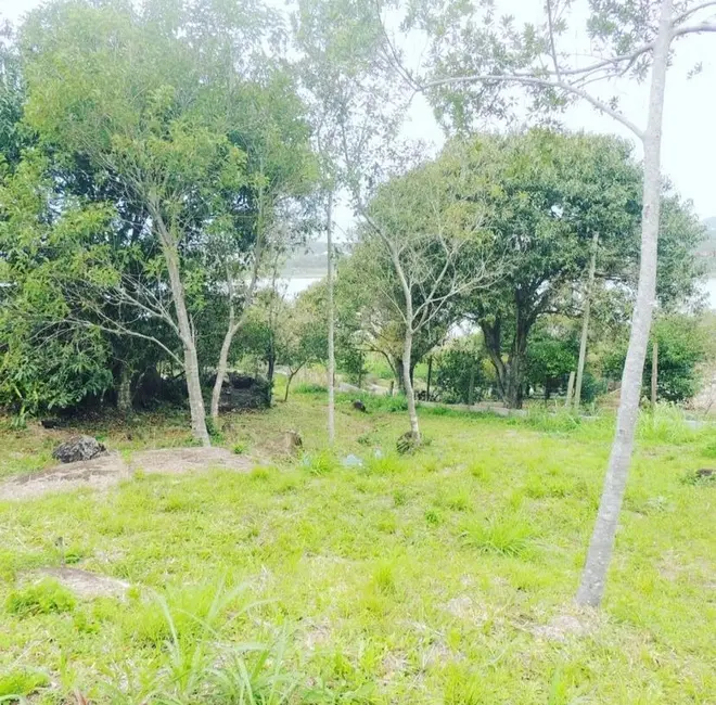 Foto 9 de Terreno / Lote à venda, 2000m2 em Garopaba - SC
