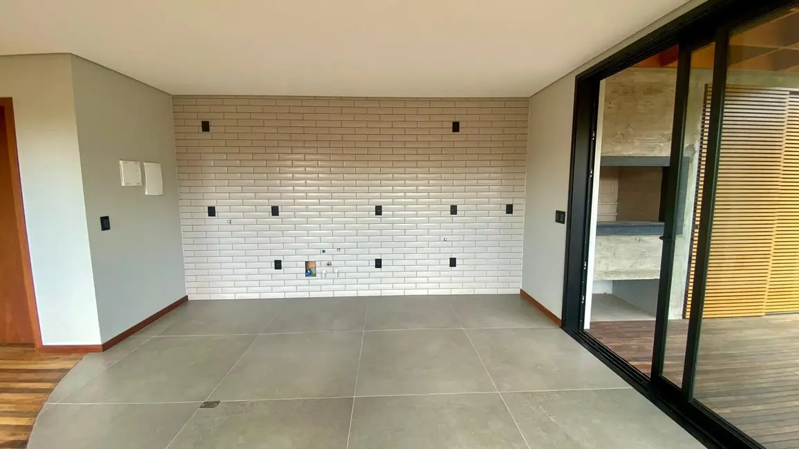 Foto 5 de Casa com 3 quartos à venda, 150m2 em Garopaba - SC