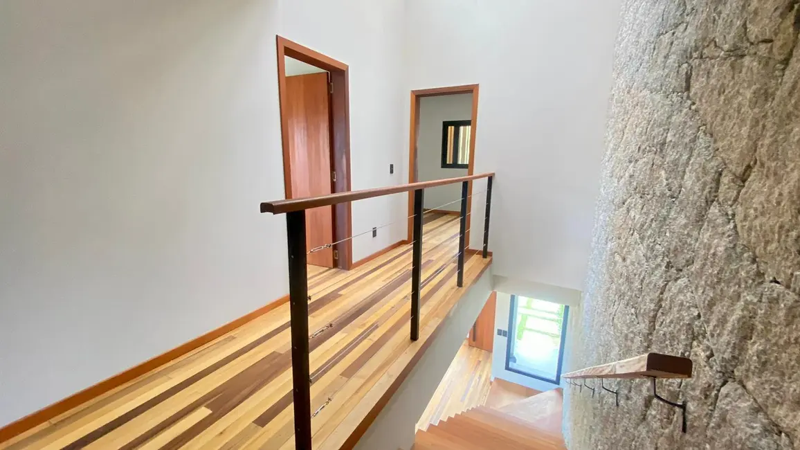 Foto 9 de Casa com 3 quartos à venda, 150m2 em Garopaba - SC