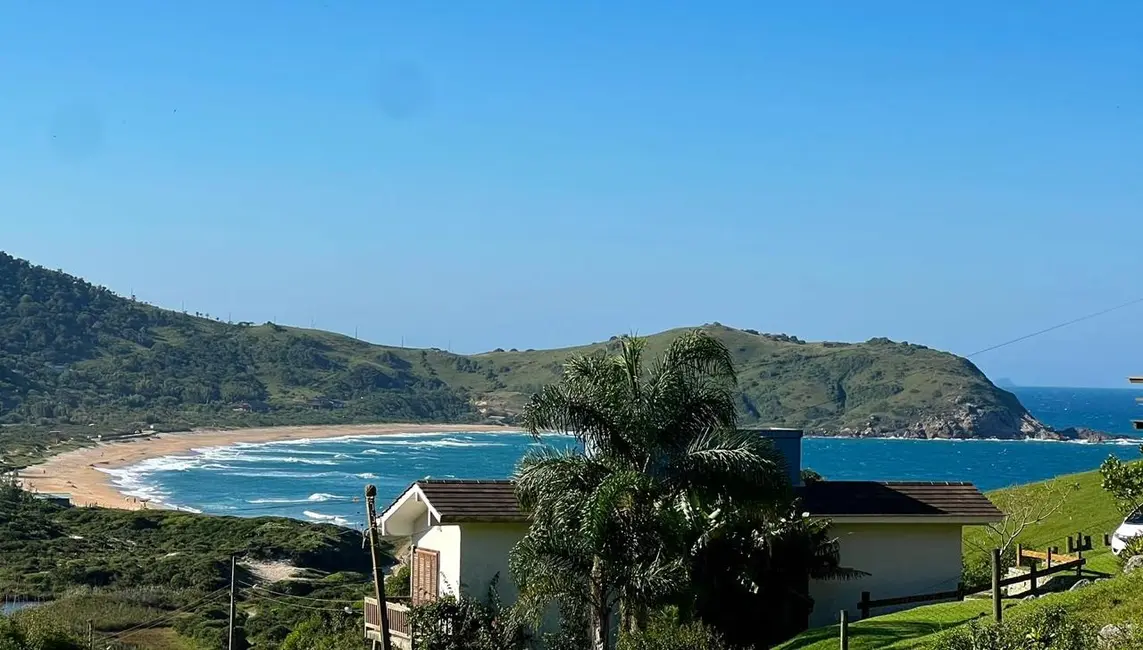 Foto 1 de Terreno / Lote à venda, 1550m2 em Garopaba - SC