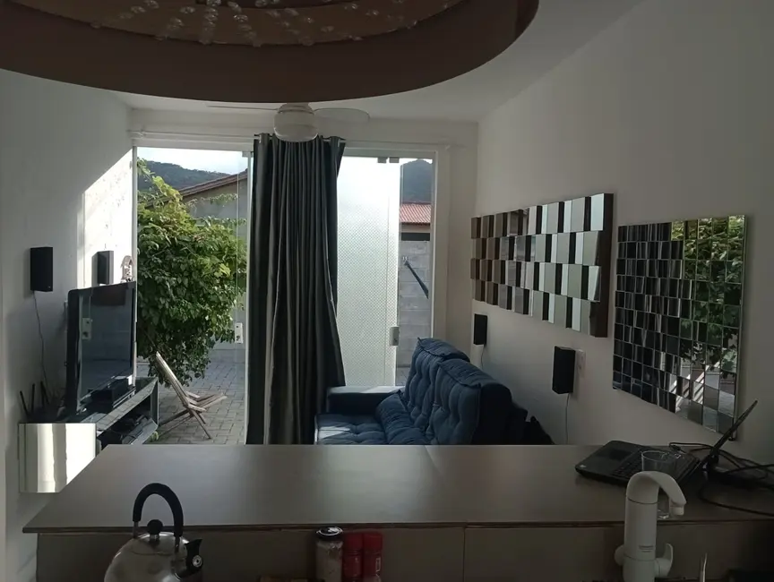 Foto 4 de Casa com 2 quartos à venda, 55m2 em Garopaba - SC