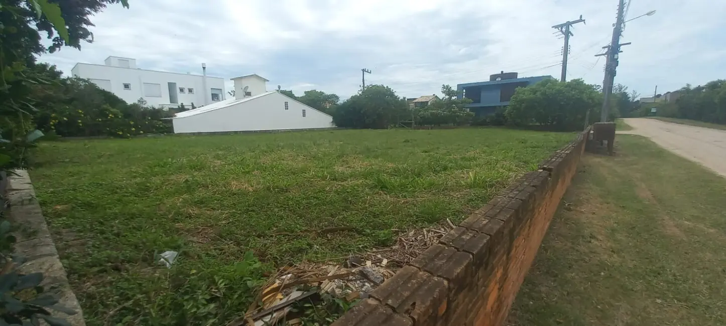 Foto 4 de Terreno / Lote à venda, 720m2 em Garopaba - SC