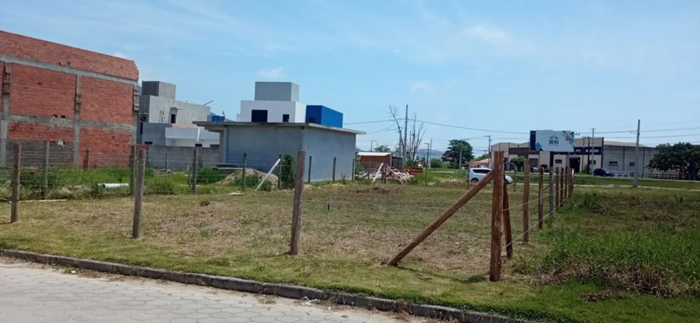 Foto 5 de Terreno / Lote à venda, 361m2 em Garopaba - SC