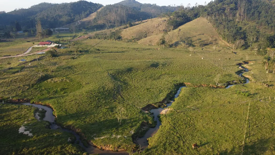 Foto 6 de Terreno / Lote à venda, 250000m2 em Imarui - SC
