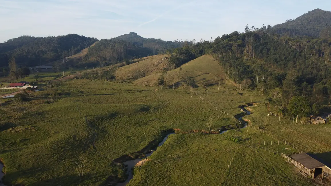 Foto 4 de Terreno / Lote à venda, 250000m2 em Imarui - SC