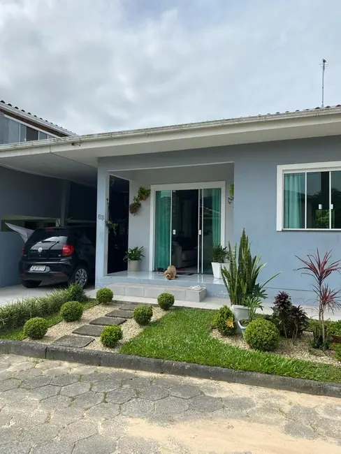 Foto 2 de Casa com 3 quartos à venda, 105m2 em Centro, Garopaba - SC