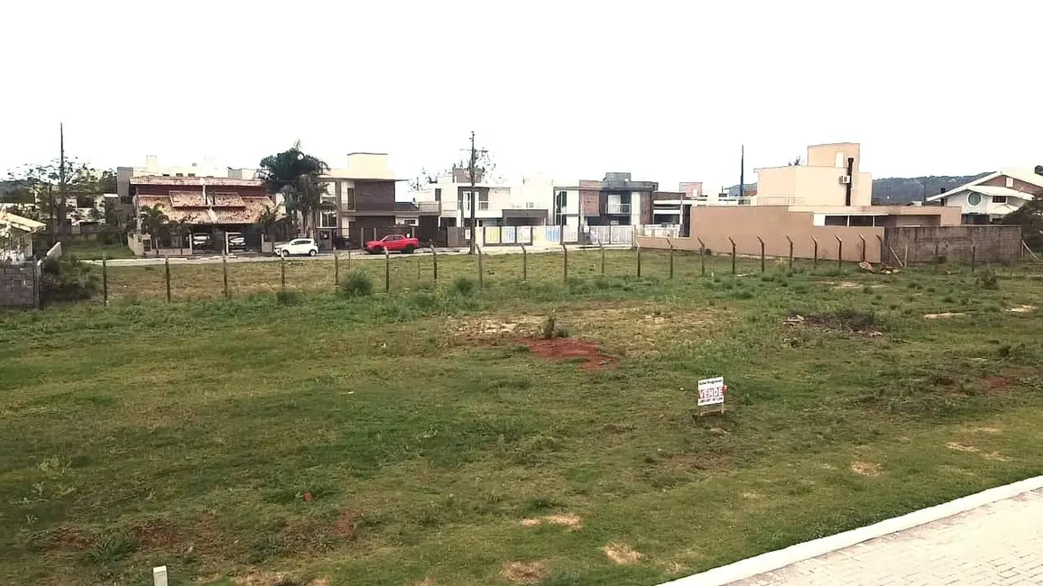 Foto 6 de Terreno / Lote à venda, 360m2 em Garopaba - SC