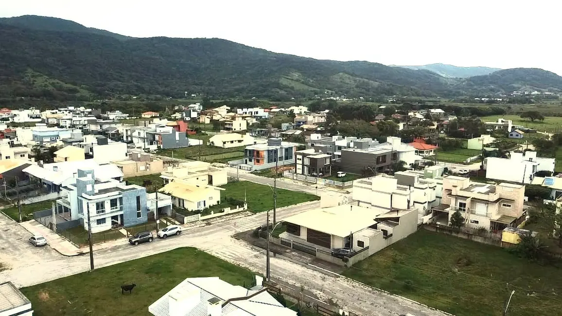 Foto 9 de Terreno / Lote à venda, 360m2 em Garopaba - SC