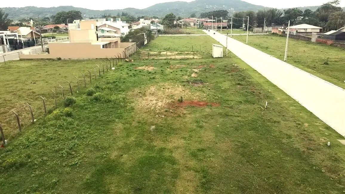 Foto 3 de Terreno / Lote à venda, 360m2 em Garopaba - SC