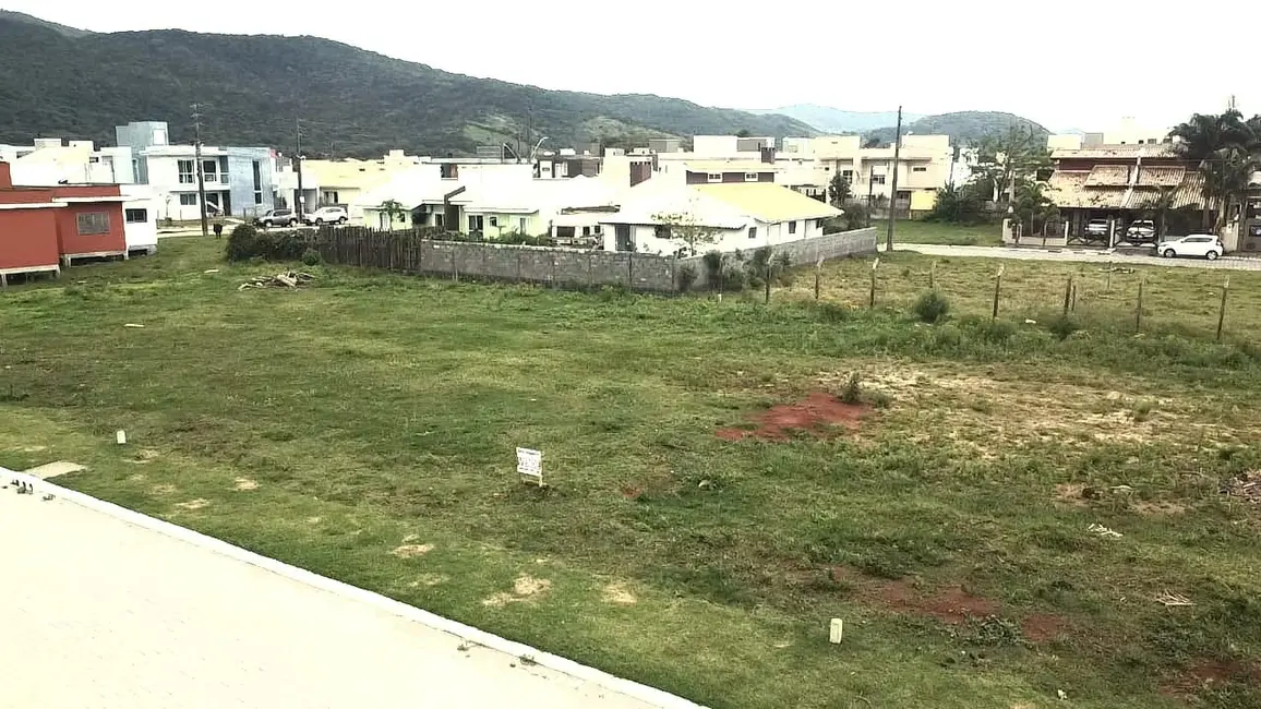 Foto 4 de Terreno / Lote à venda, 360m2 em Garopaba - SC