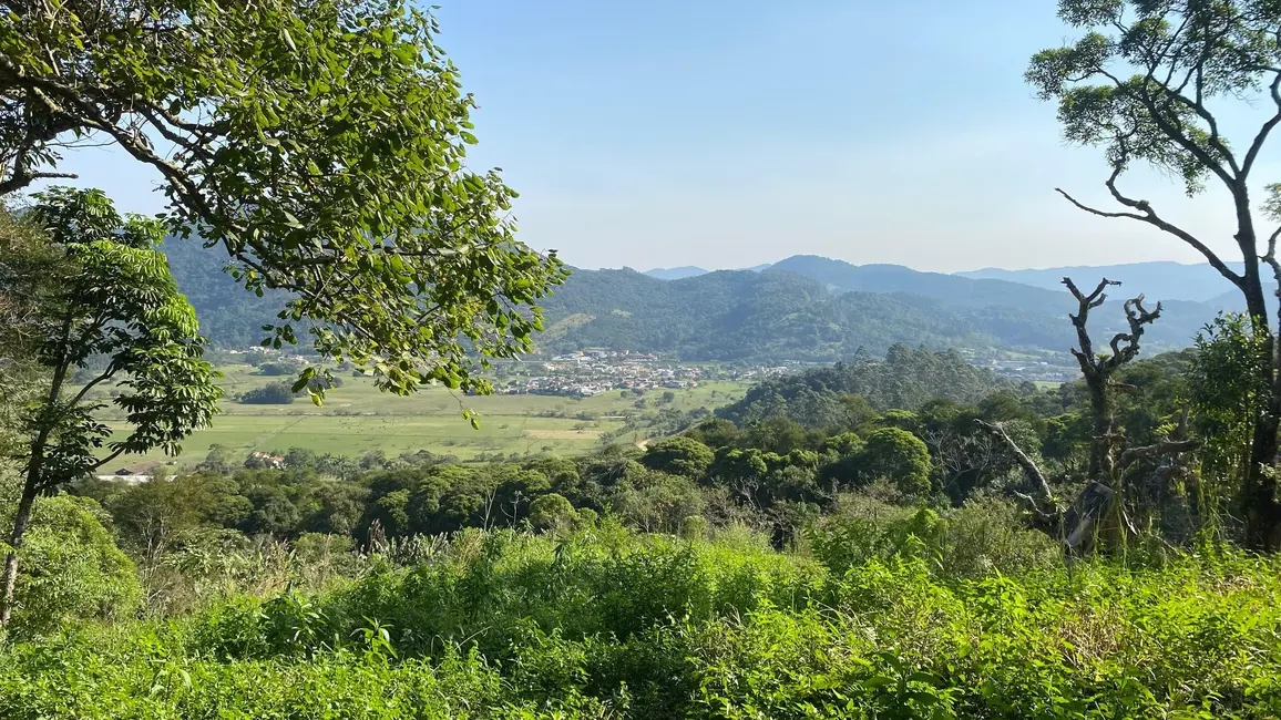 Foto 1 de Terreno / Lote à venda, 172990m2 em Garopaba - SC