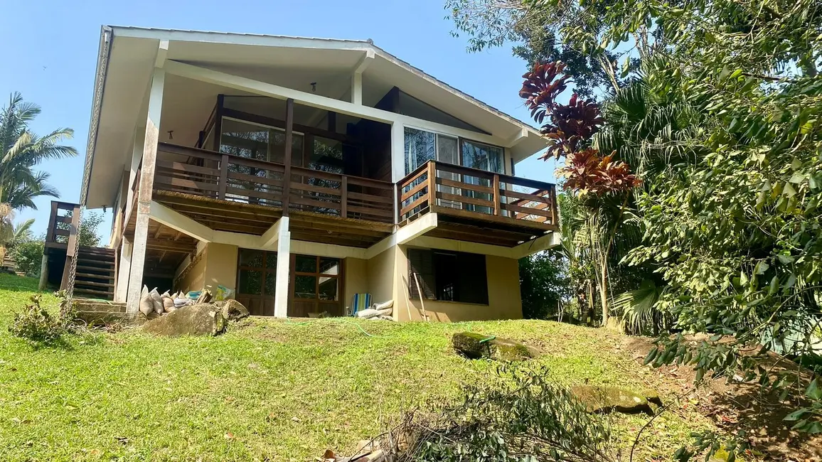 Foto 1 de Casa com 3 quartos à venda, 158m2 em Garopaba - SC