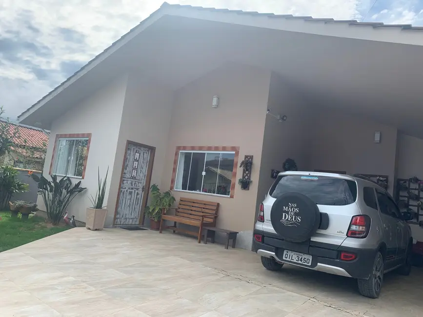 Foto 1 de Casa com 2 quartos à venda, 120m2 em Garopaba - SC