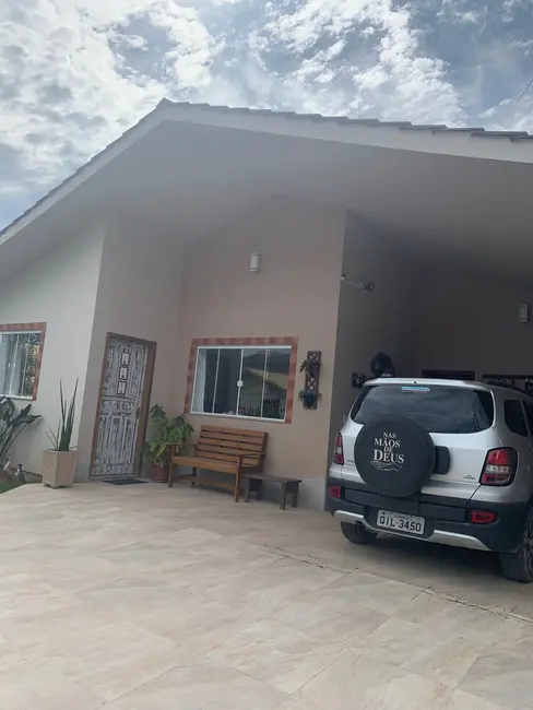 Foto 2 de Casa com 2 quartos à venda, 120m2 em Garopaba - SC