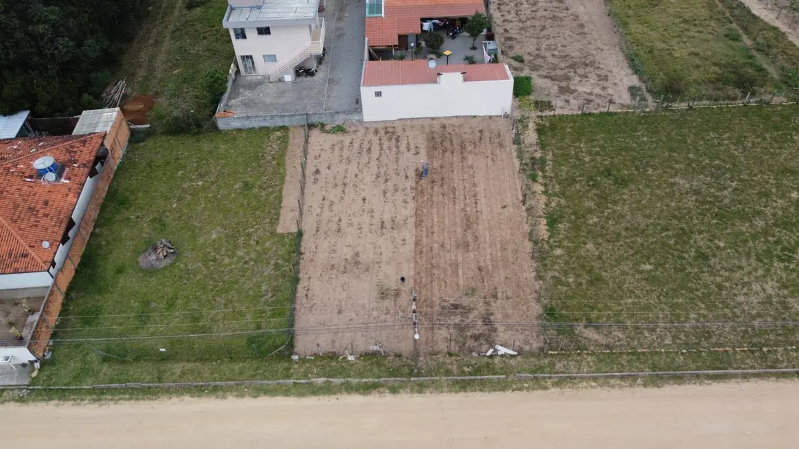 Foto 5 de Terreno / Lote à venda, 408m2 em Garopaba - SC